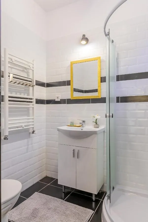 Chateau: Upscale Suites In Bucharest'S Historical Center! Bucharest