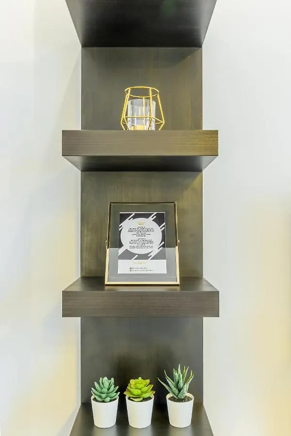 Chateau: Upscale Suites In Bucharest'S Historical Center! Aparthotel Bucharest