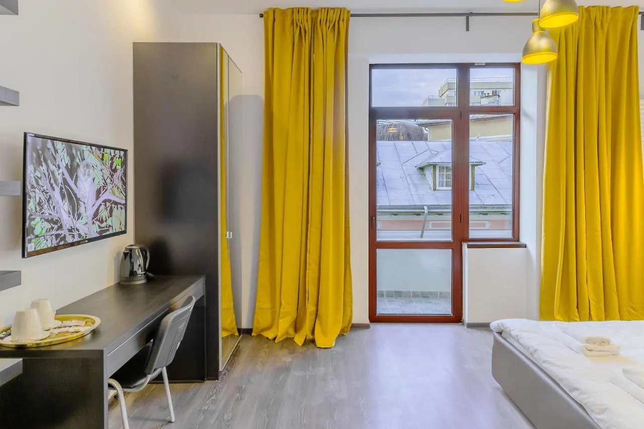 Chateau: Upscale Suites In Bucharest'S Historical Center! 0*, Boekarest