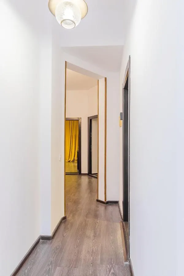 Aparthotel Chateau: Upscale Suites In Bucharest'S Historical Center! Roemenië